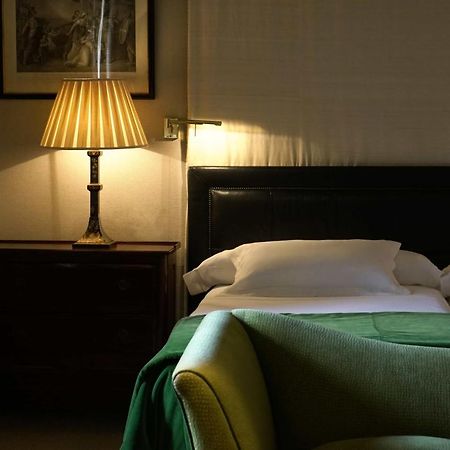 Landa Hotel Burgo Exterior foto A bedroom at the hotel
