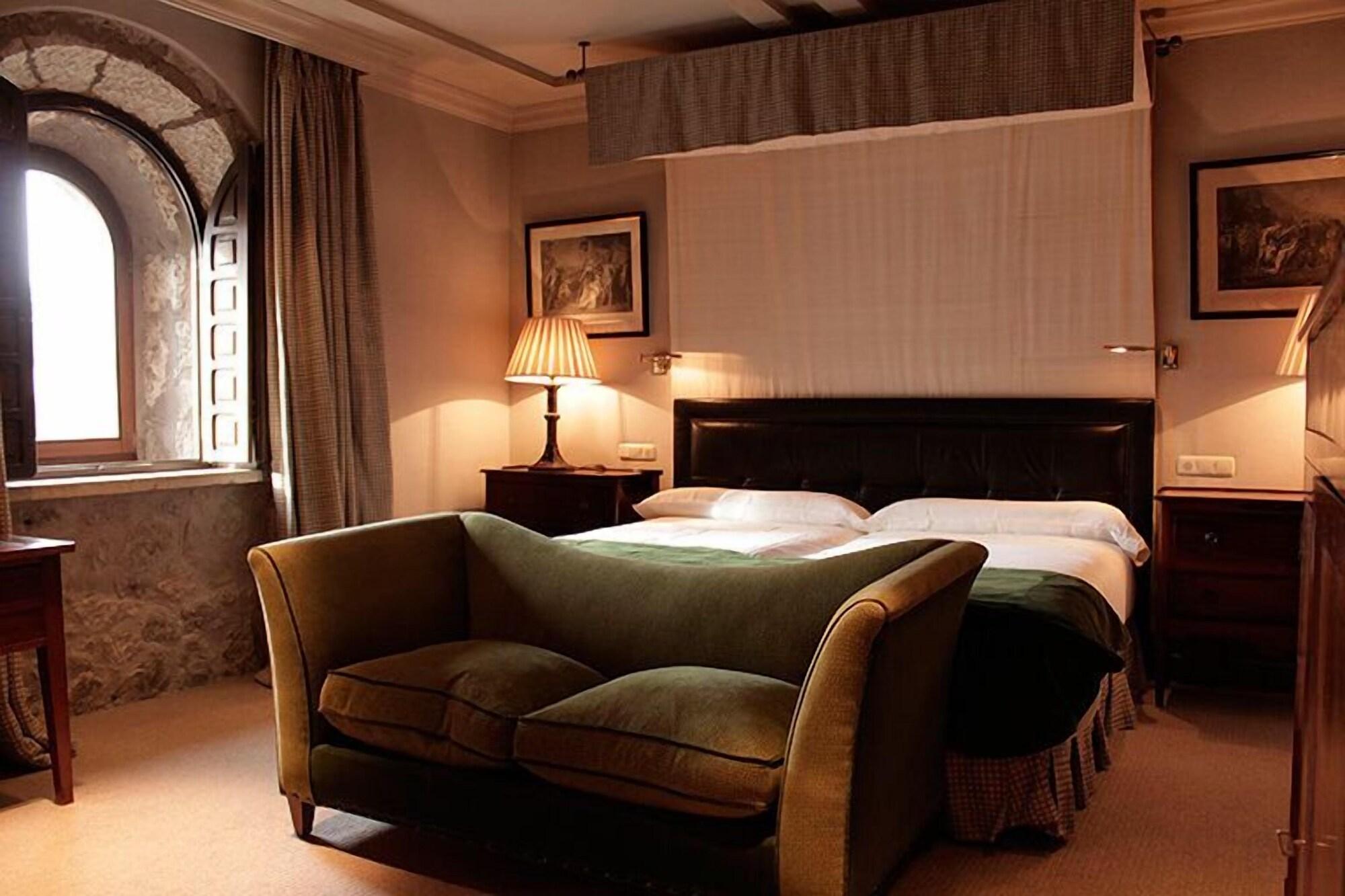 Landa Hotel Burgo Exterior foto A room at the hotel