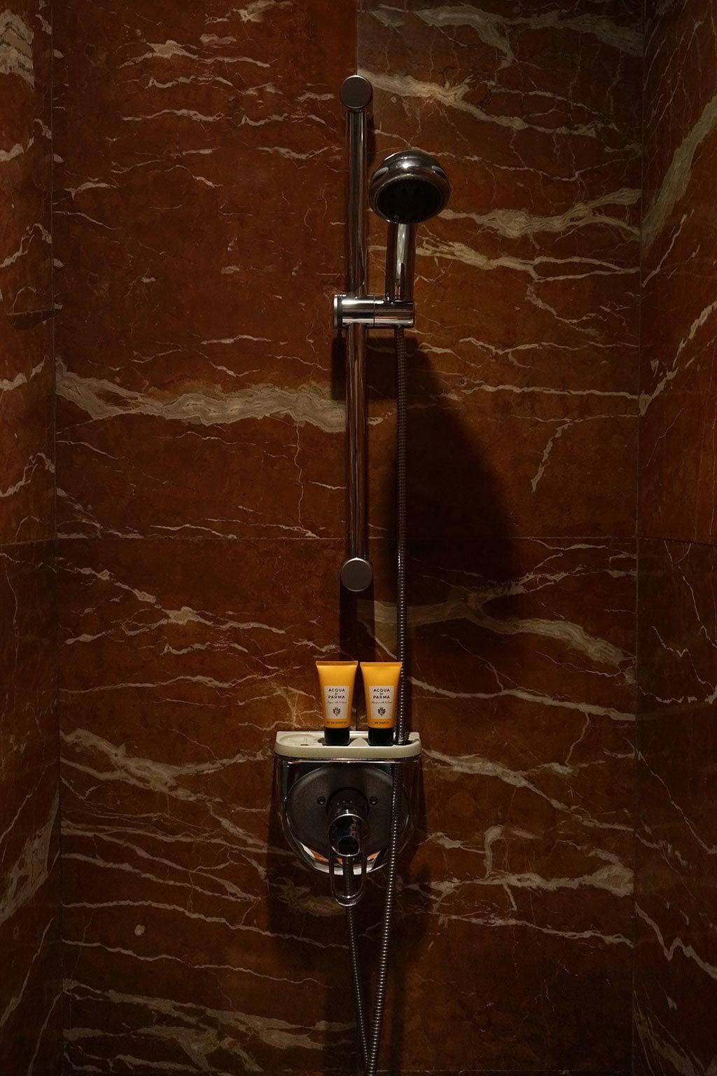 Landa Hotel Burgo Exterior foto Shower