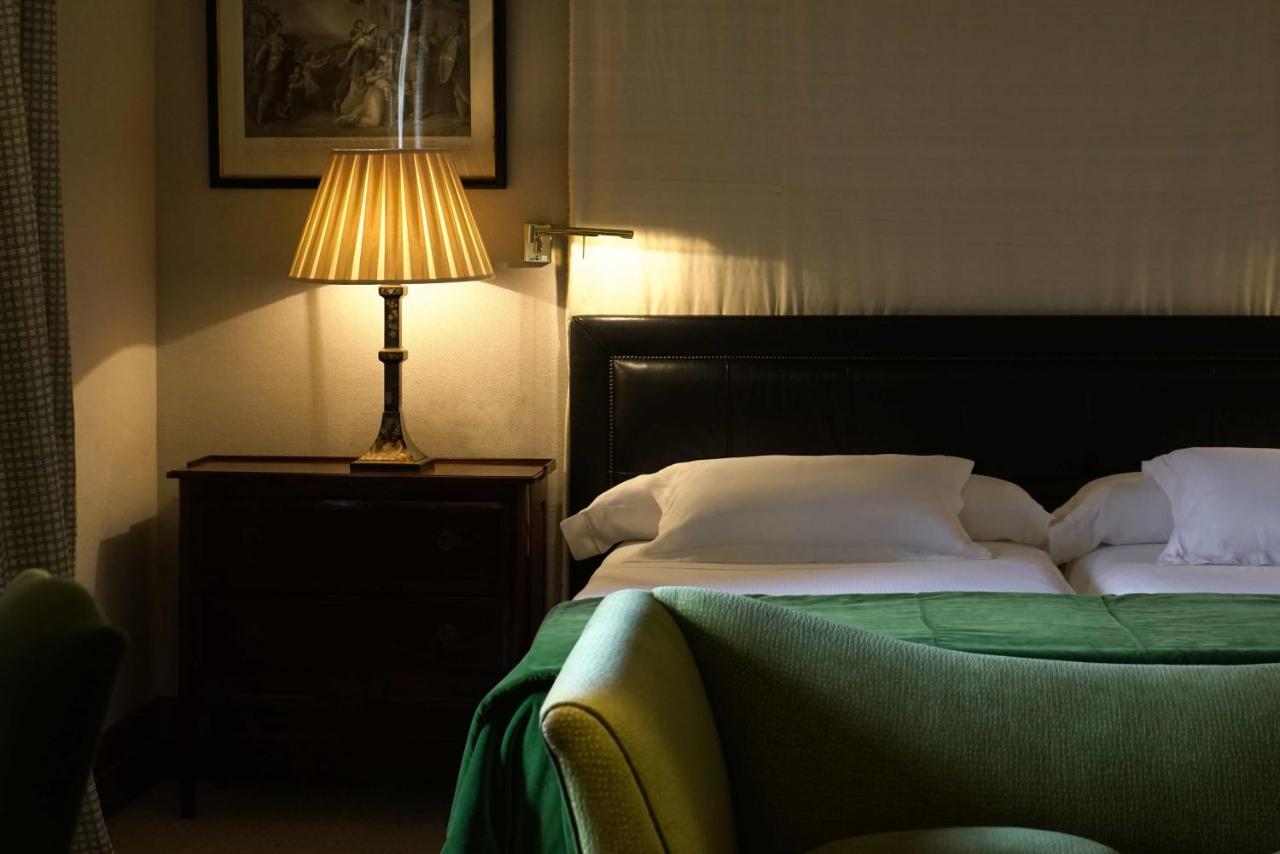 Landa Hotel Burgo Exterior foto A bedroom at the hotel